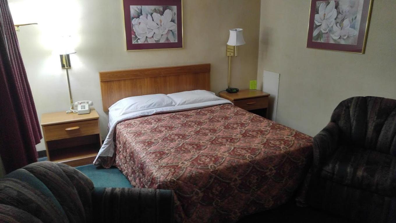 Keysville Oyo Sheldon'S Motel And Restaurant المظهر الخارجي الصورة
